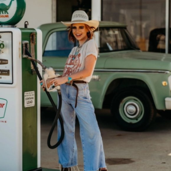 Yee Haw Rope Western Graphic T-Shirt - Picture 4 of 4